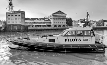 A cleaner Thames with hybrid drivelines